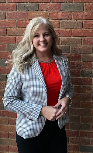 Dr Nicole Roades