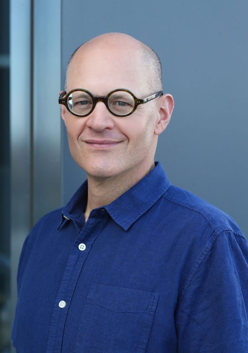 Andrew J Seligsohn